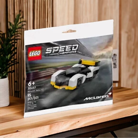 LEGO® McLaren Solus GT 30657 poly bag 95 pieces - Picture 5 of 8